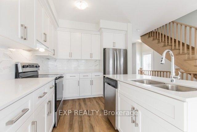 Photo 15 of 23 Bayberry Lane, Grimsby, Grimsby Escarpment — HOMEH