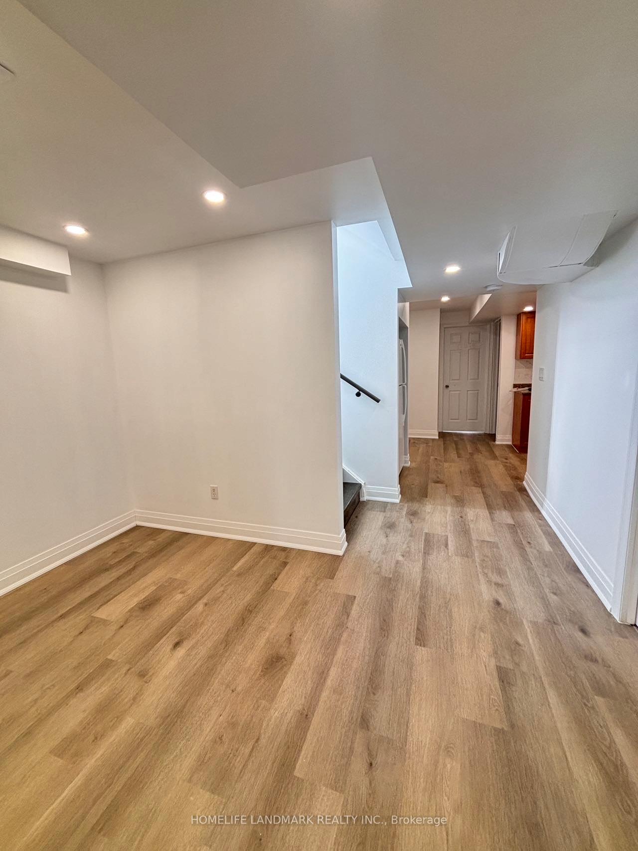 Photo 3 of Unit Basemen, 98 Viscount Drive, Markham, Berczy — HOMEH