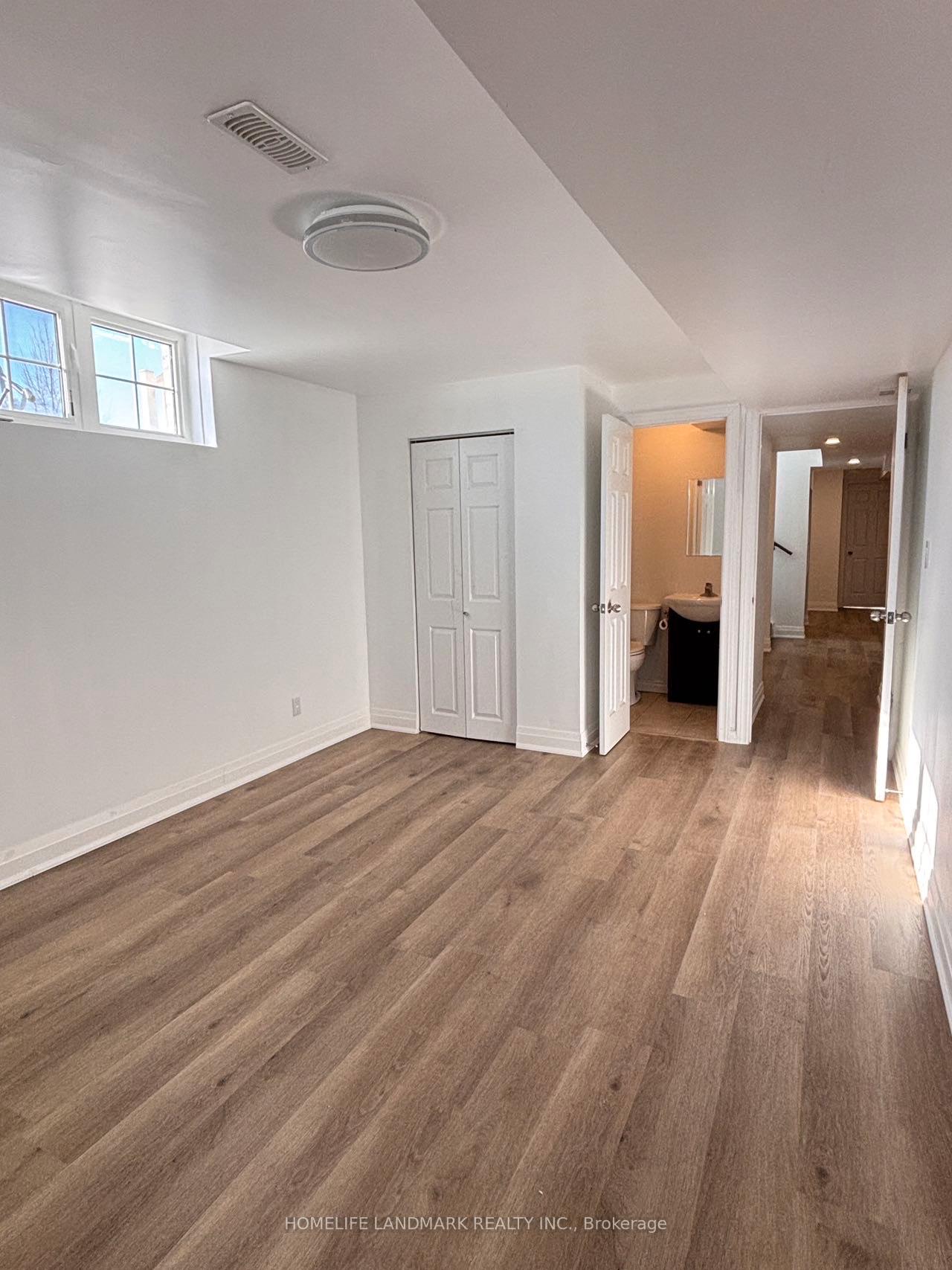 Photo 11 of Unit Basemen, 98 Viscount Drive, Markham, Berczy — HOMEH