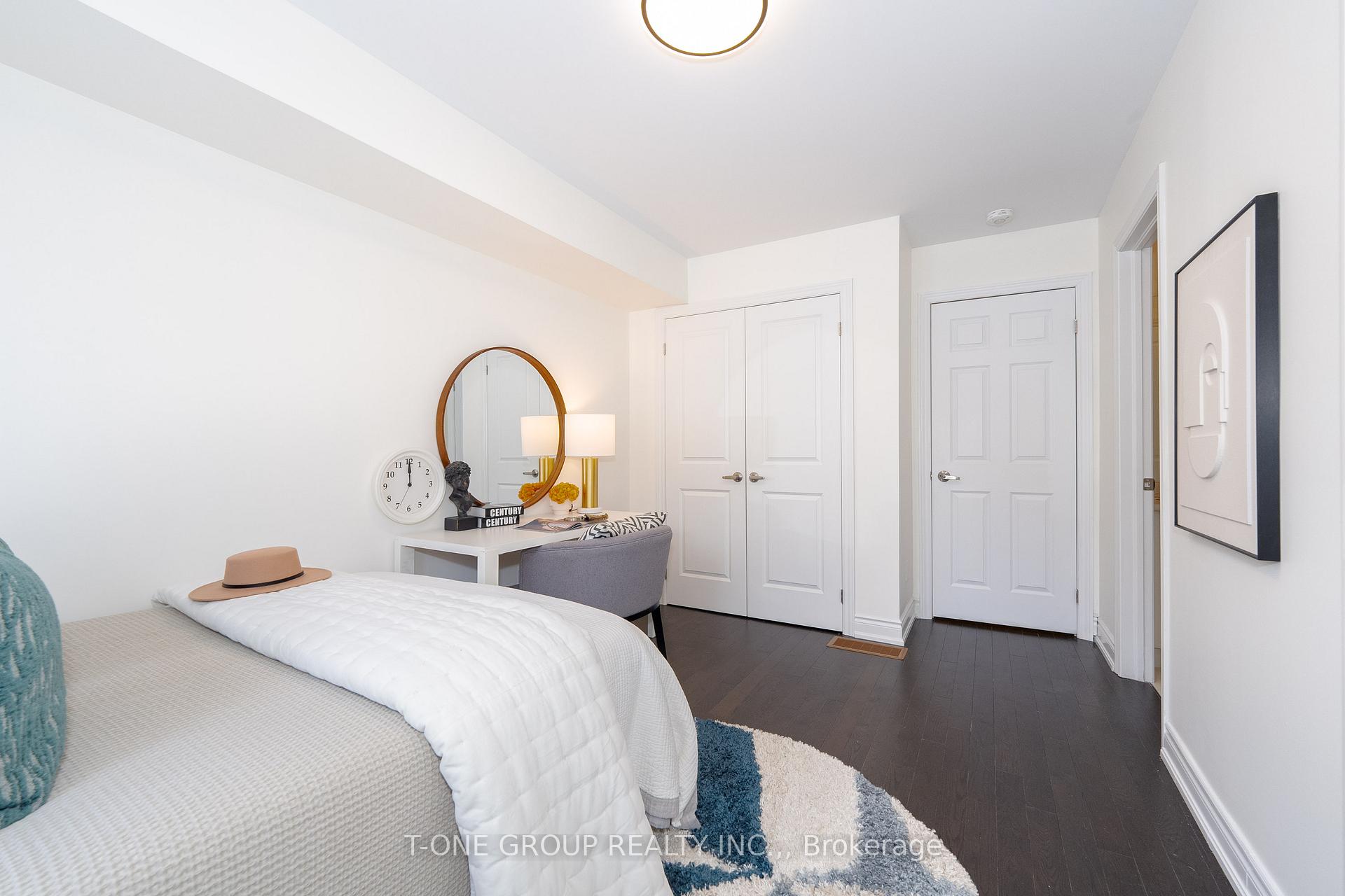Photo 14 of 111 Lichfield Road, Markham, Unionville — HOMEH