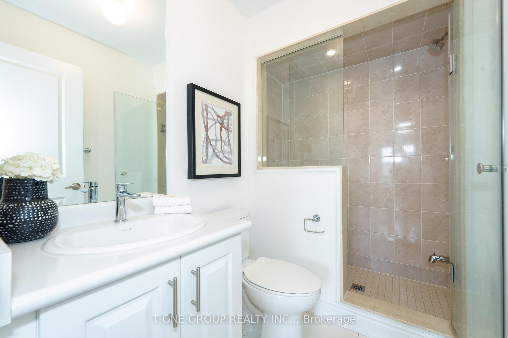 Photo 15 of 111 Lichfield Road, Markham, Unionville — HOMEH