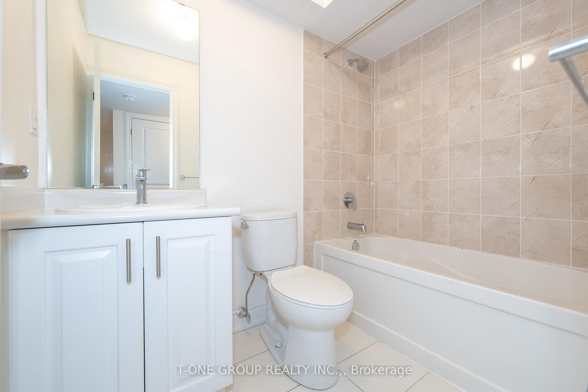Photo 27 of 111 Lichfield Road, Markham, Unionville — HOMEH