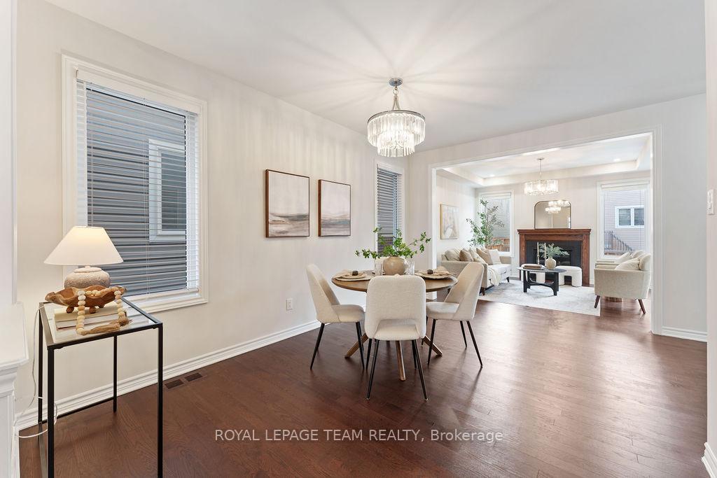 Photo 4 of 106 Pinelock Street, Ottawa, Kanata - Emerald Meadows/Trailwest — HOMEH