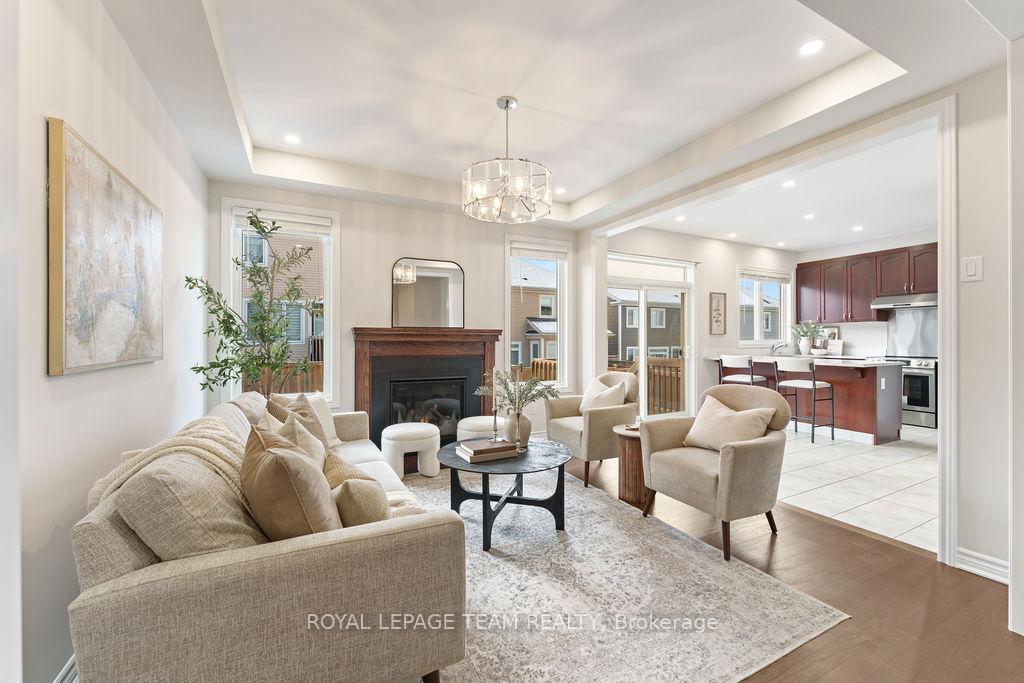 Photo 9 of 106 Pinelock Street, Ottawa, Kanata - Emerald Meadows/Trailwest — HOMEH