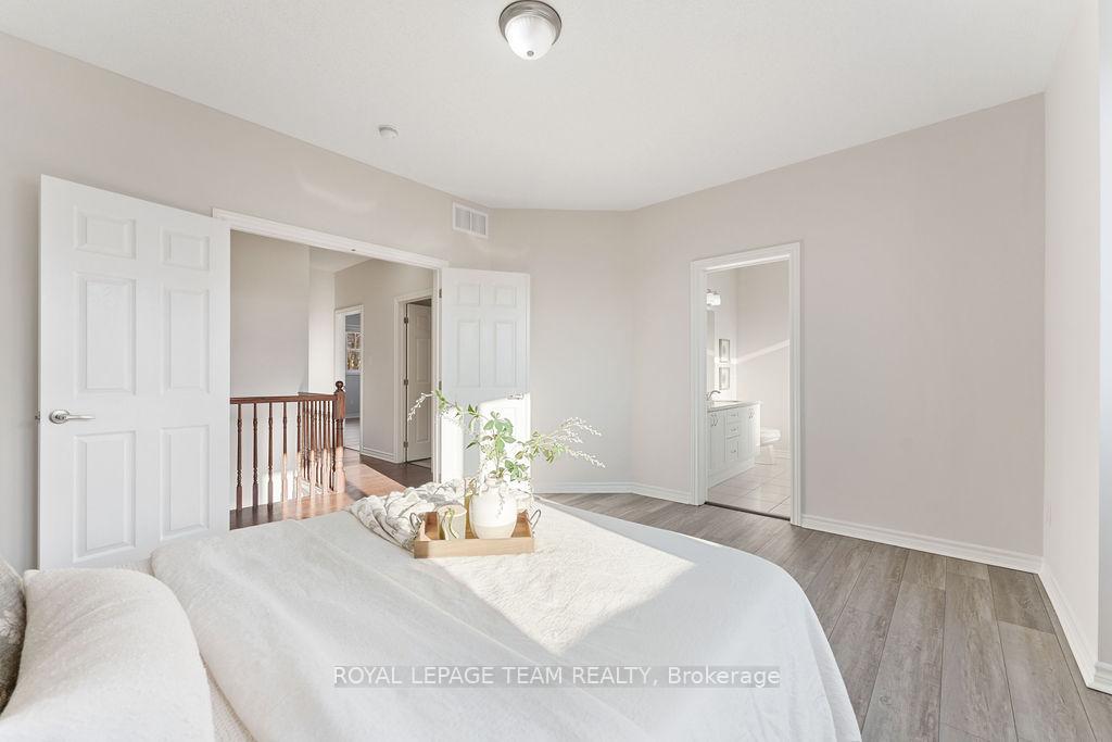 Photo 22 of 106 Pinelock Street, Ottawa, Kanata - Emerald Meadows/Trailwest — HOMEH