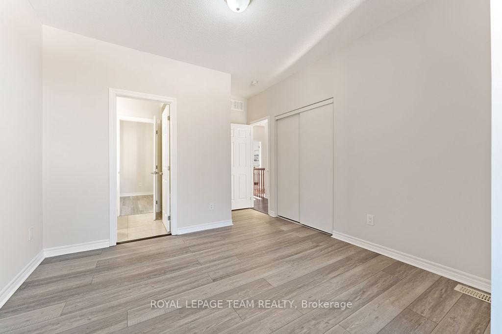 Photo 31 of 106 Pinelock Street, Ottawa, Kanata - Emerald Meadows/Trailwest — HOMEH