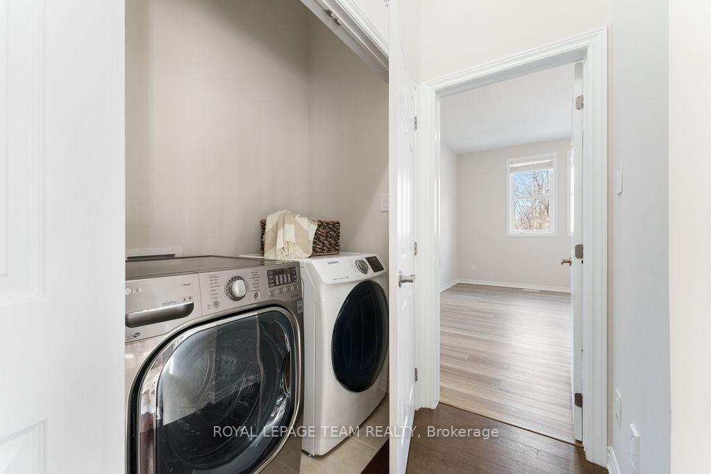 Photo 32 of 106 Pinelock Street, Ottawa, Kanata - Emerald Meadows/Trailwest — HOMEH