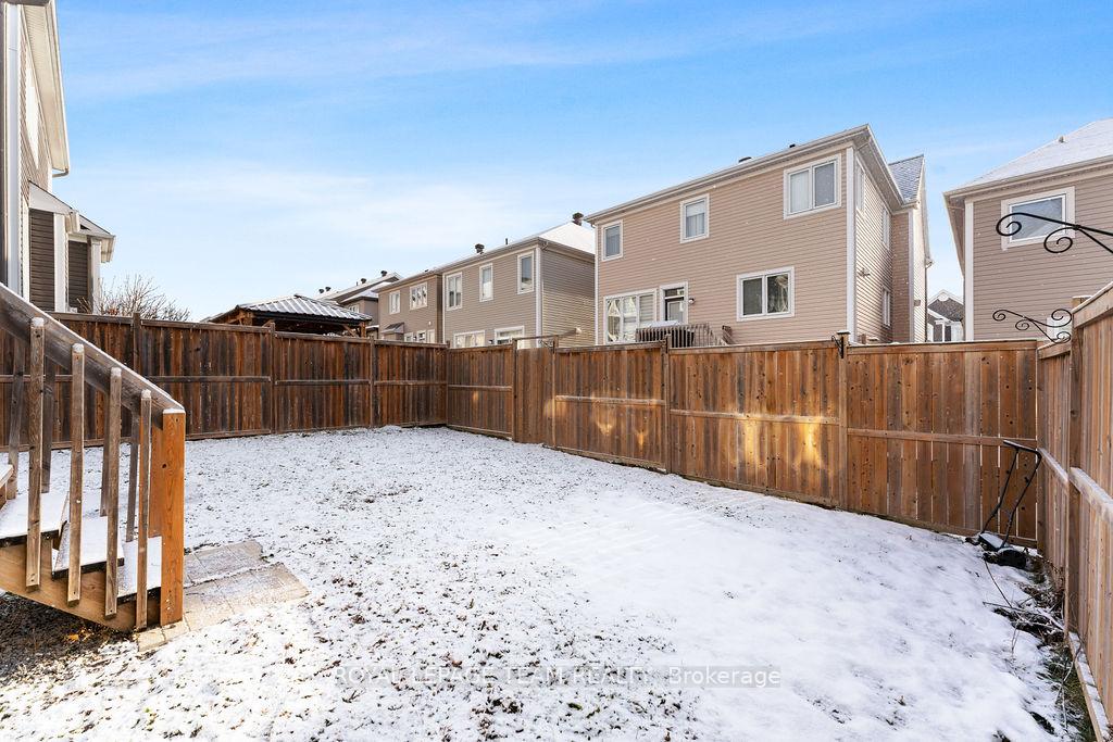 Photo 37 of 106 Pinelock Street, Ottawa, Kanata - Emerald Meadows/Trailwest — HOMEH