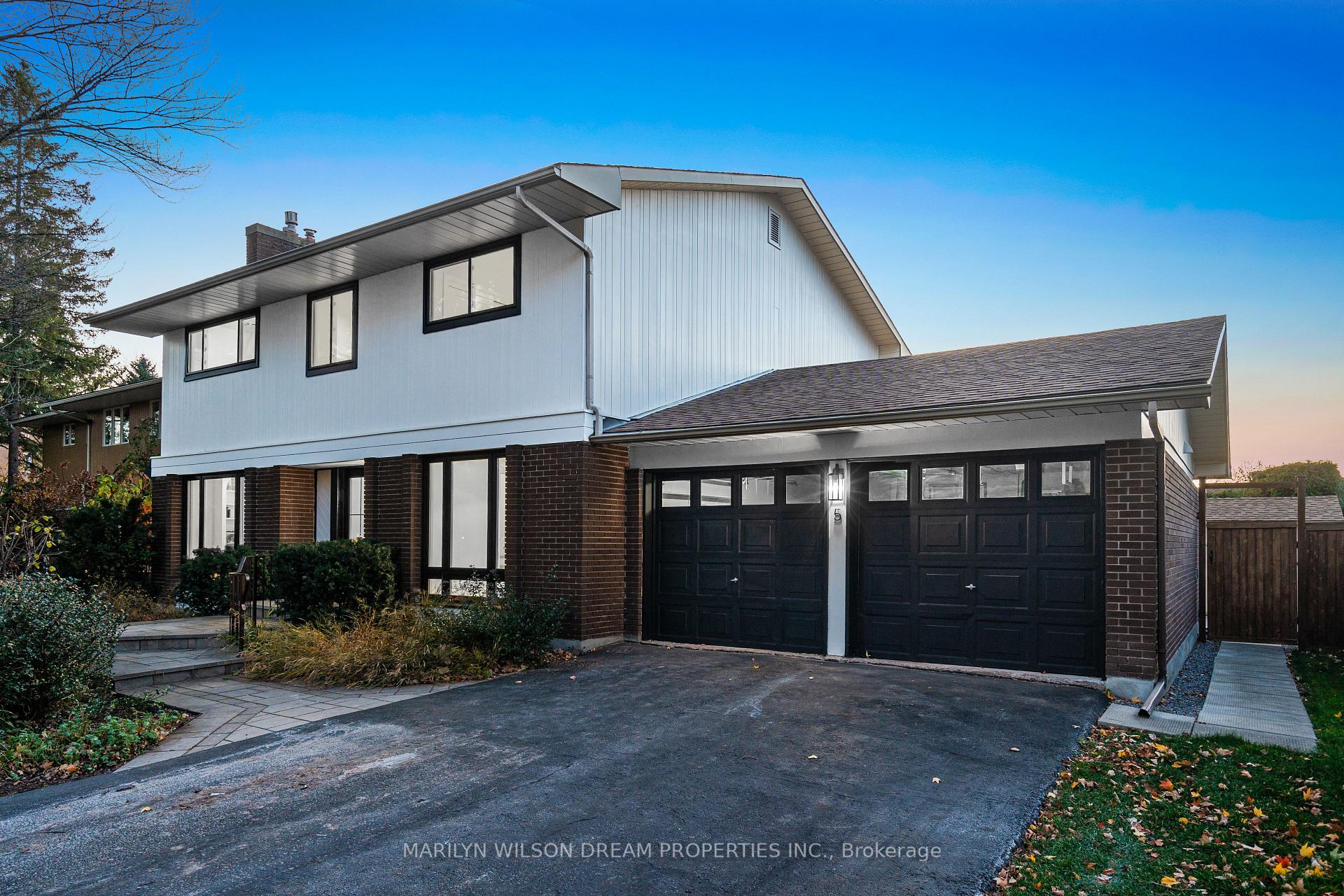 Front of 5 Rutherford Crescent
