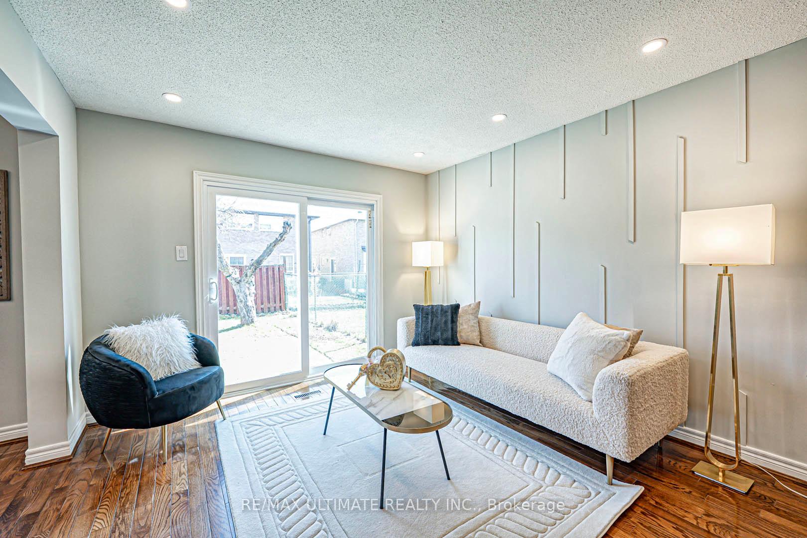 Photo 9 of 25 Larksmere Court, Markham, Milliken Mills West — HOMEH