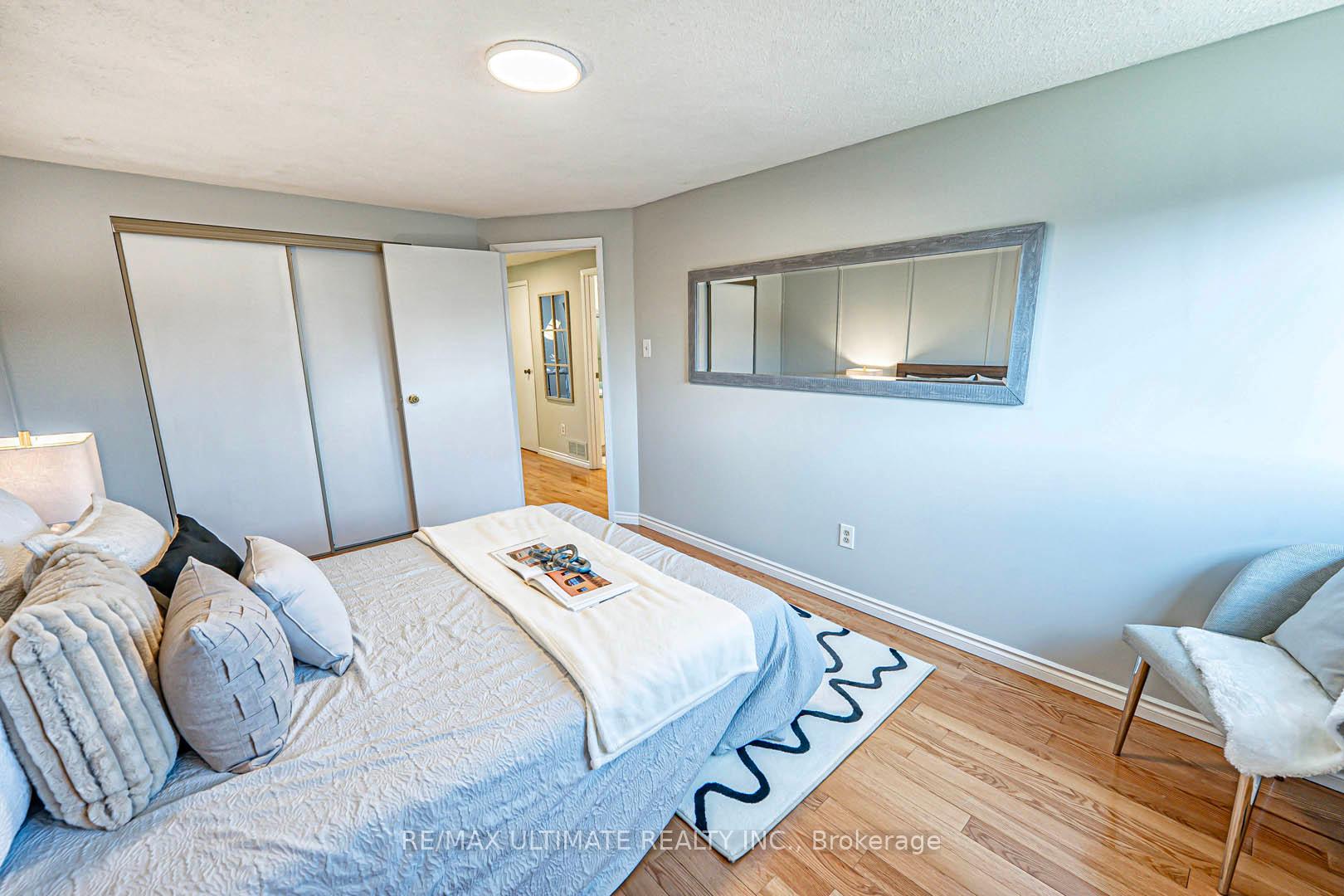 Photo 28 of 25 Larksmere Court, Markham, Milliken Mills West — HOMEH