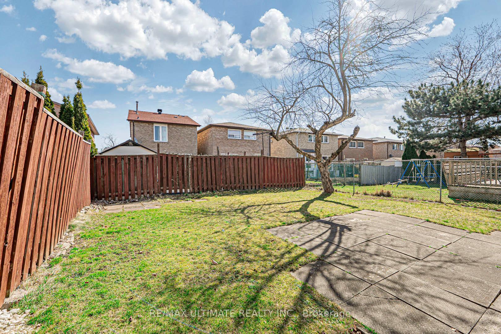 Photo 35 of 25 Larksmere Court, Markham, Milliken Mills West — HOMEH