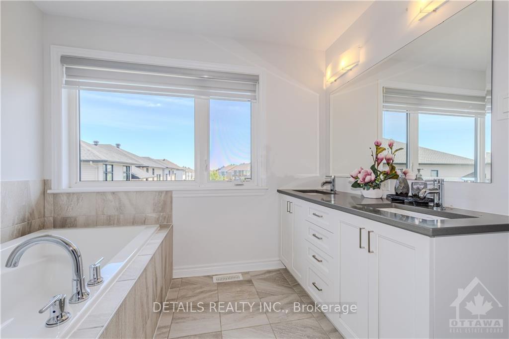 Photo 17 of 600 Triangle Street, Ottawa, Kanata - Emerald Meadows/Trailwest — HOMEH