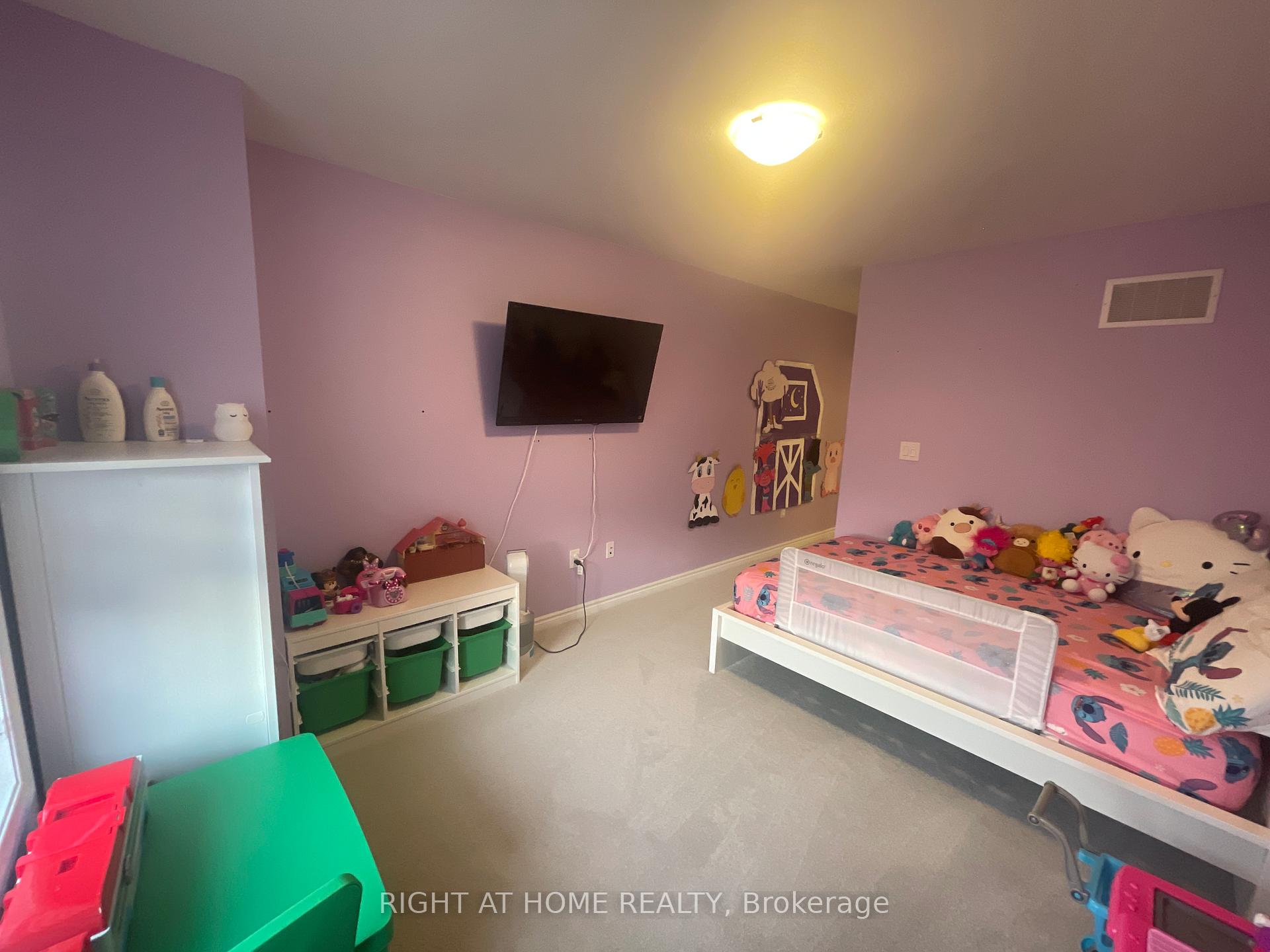 Photo 14 of 420 Bellflower Court, Milton, Rural Milton — HOMEH
