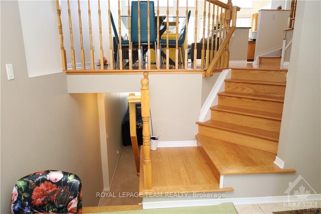 Photo 22 of 54 Macassa Circle, Ottawa, Kanata - Kanata Lakes/Heritage Hills — HOMEH