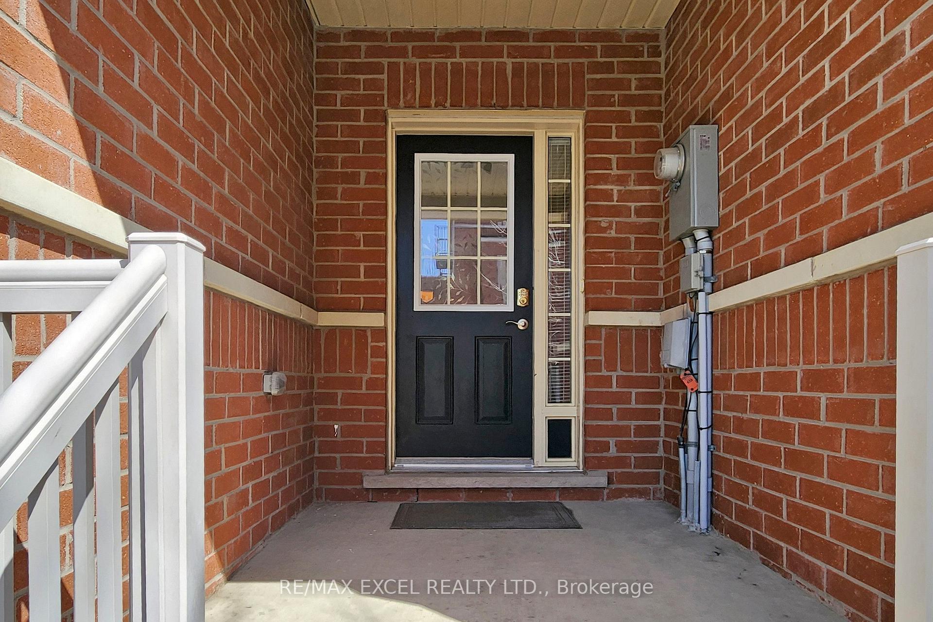 Photo 3 of 11 Vandaam Lane, Markham, Cathedraltown — HOMEH