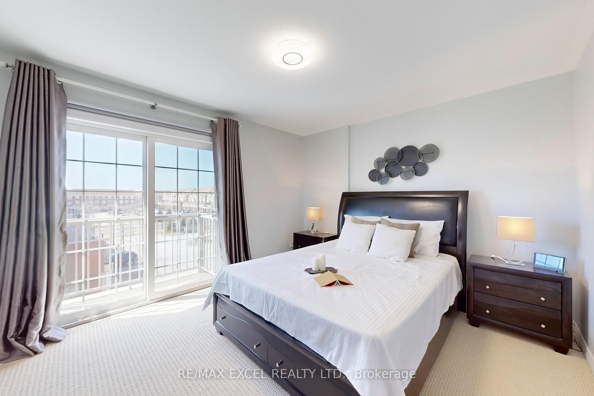 Photo 12 of 11 Vandaam Lane, Markham, Cathedraltown — HOMEH