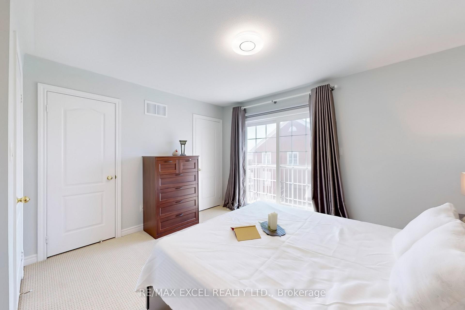 Photo 13 of 11 Vandaam Lane, Markham, Cathedraltown — HOMEH