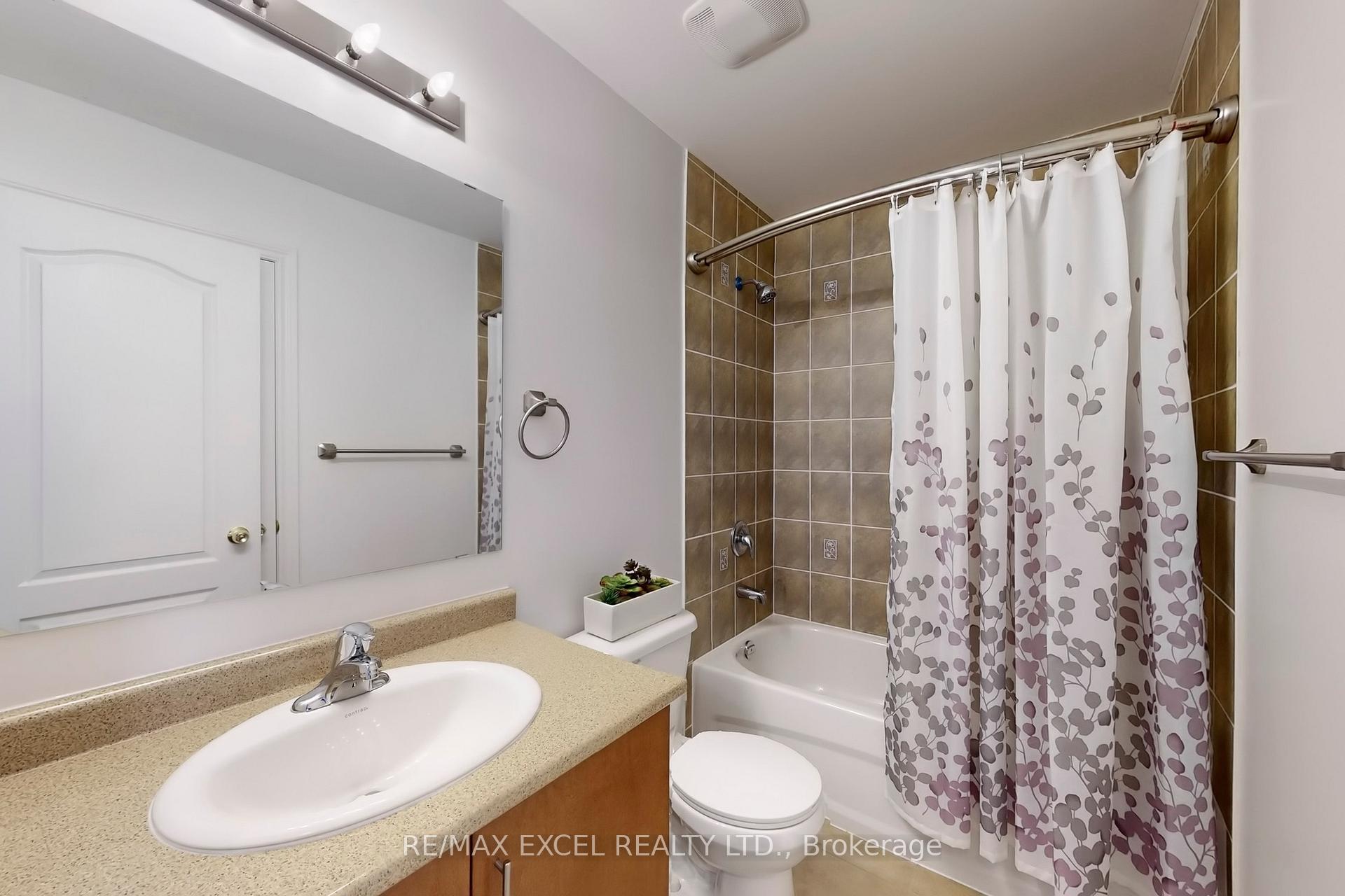 Photo 17 of 11 Vandaam Lane, Markham, Cathedraltown — HOMEH