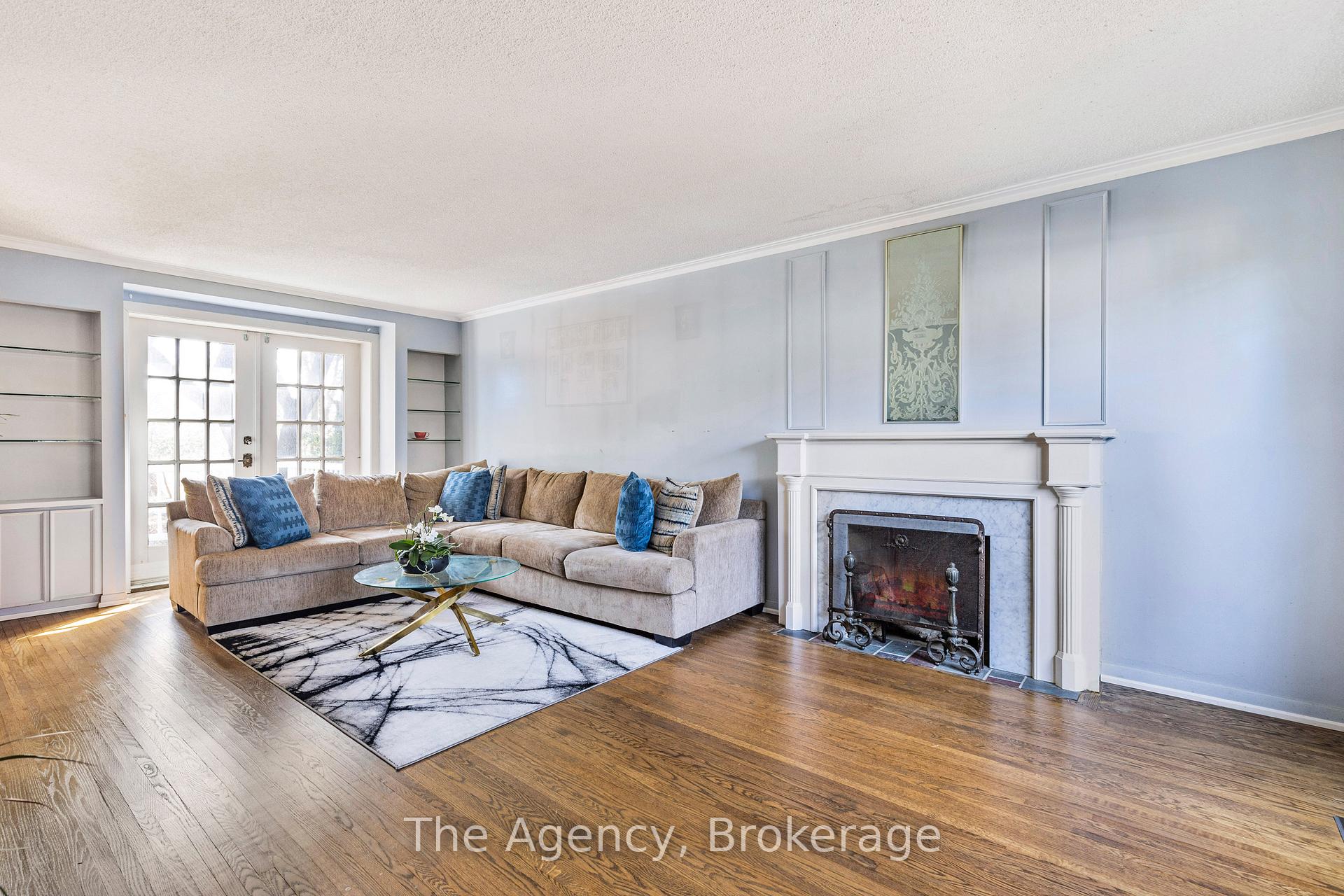 Photo 9 of 31 Daffodil Avenue, Markham, Bayview Glen — HOMEH