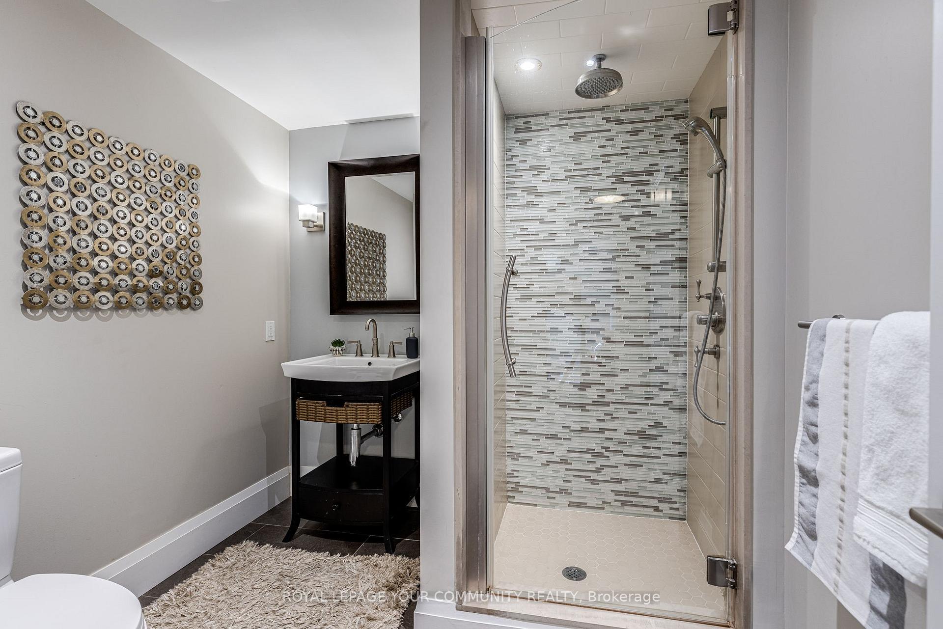 Photo 21 of 7 Buttonville Crescent E, Markham, Buttonville — HOMEH