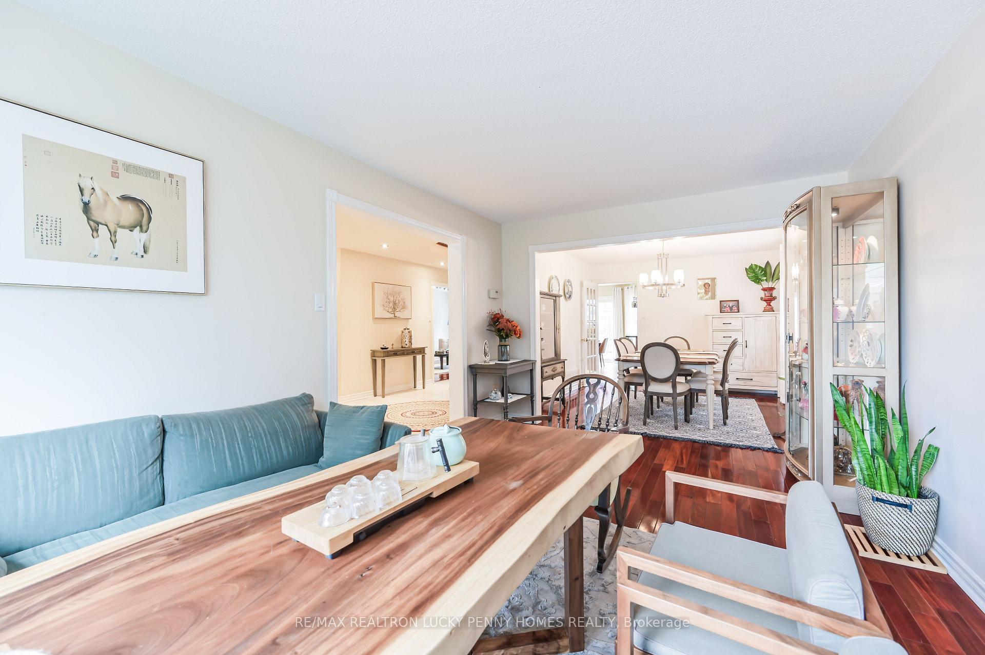 Photo 7 of 17 Buttonfield Road, Markham, Buttonville — HOMEH