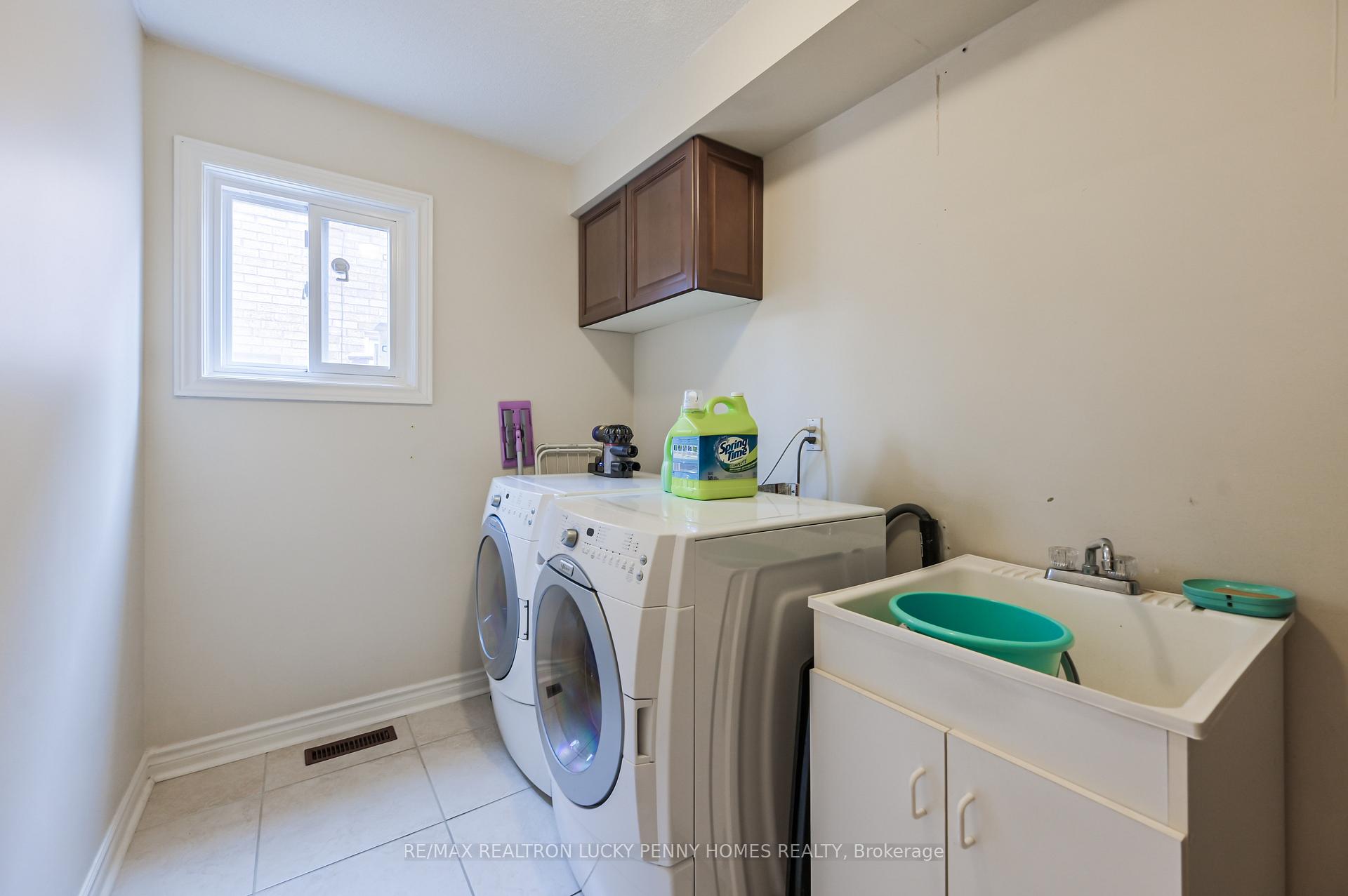 Photo 17 of 17 Buttonfield Road, Markham, Buttonville — HOMEH