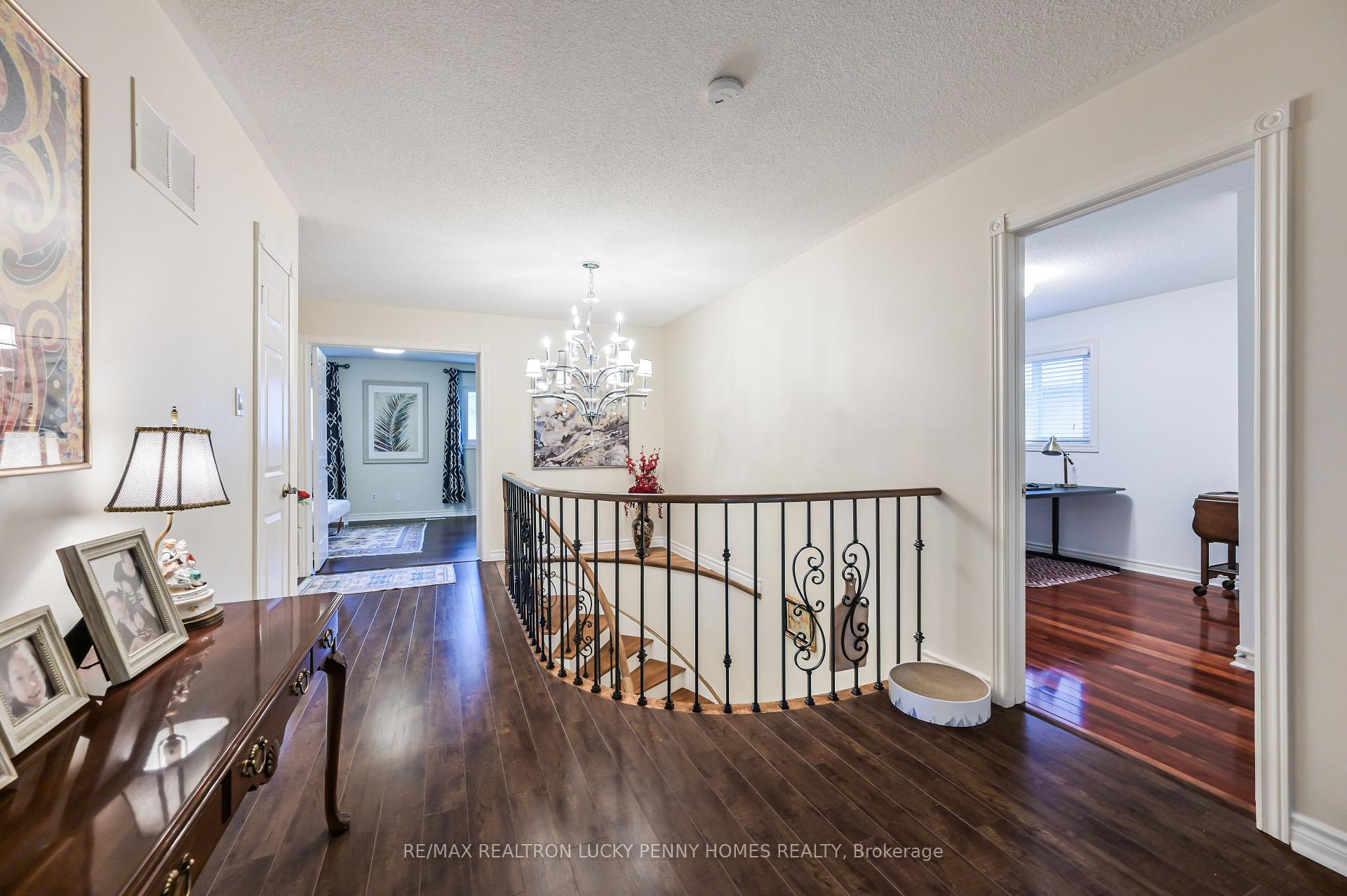 Photo 22 of 17 Buttonfield Road, Markham, Buttonville — HOMEH
