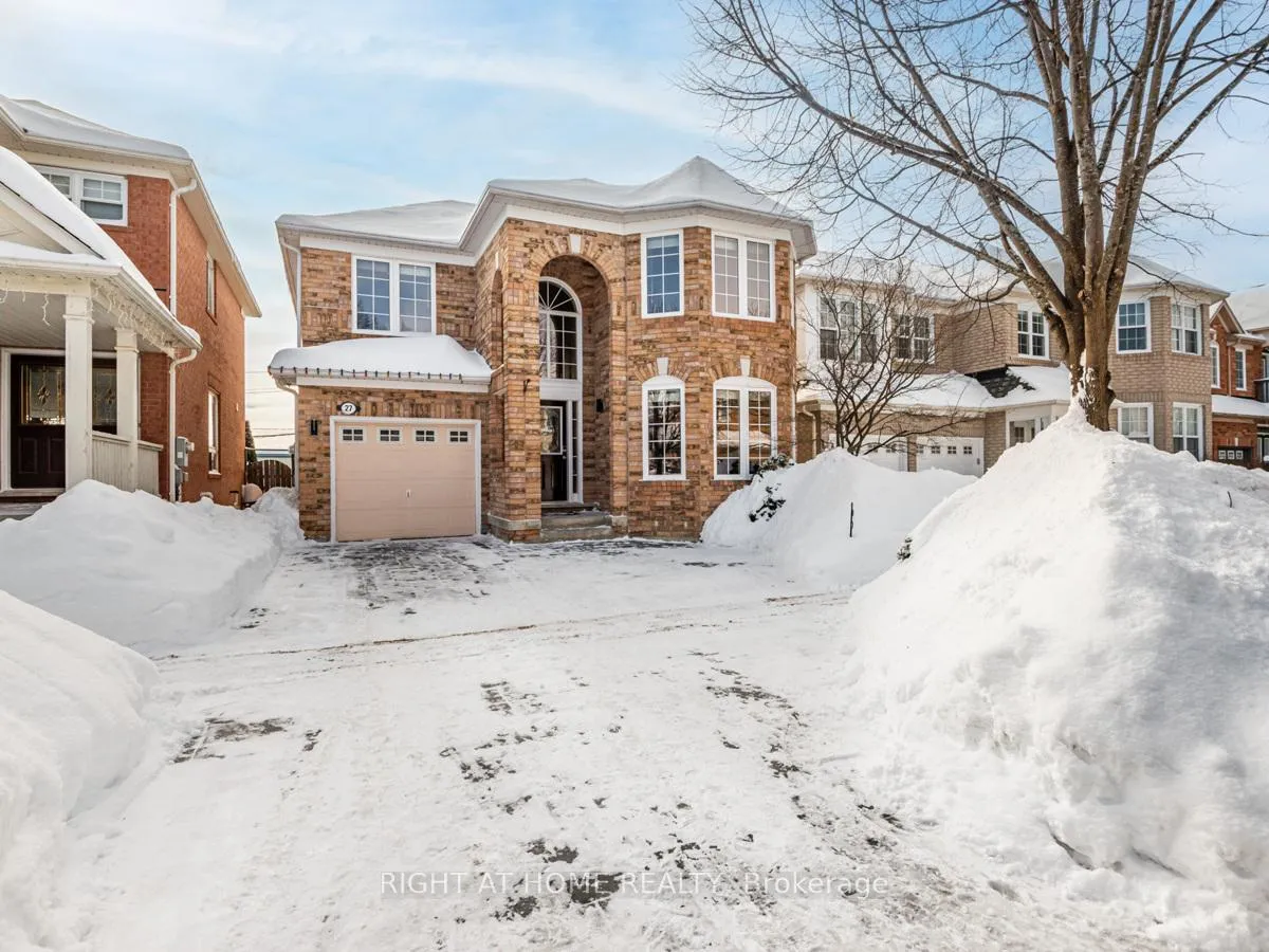 Photo 3 of 27 Wiltshire Drive, Markham, Berczy — HOMEH