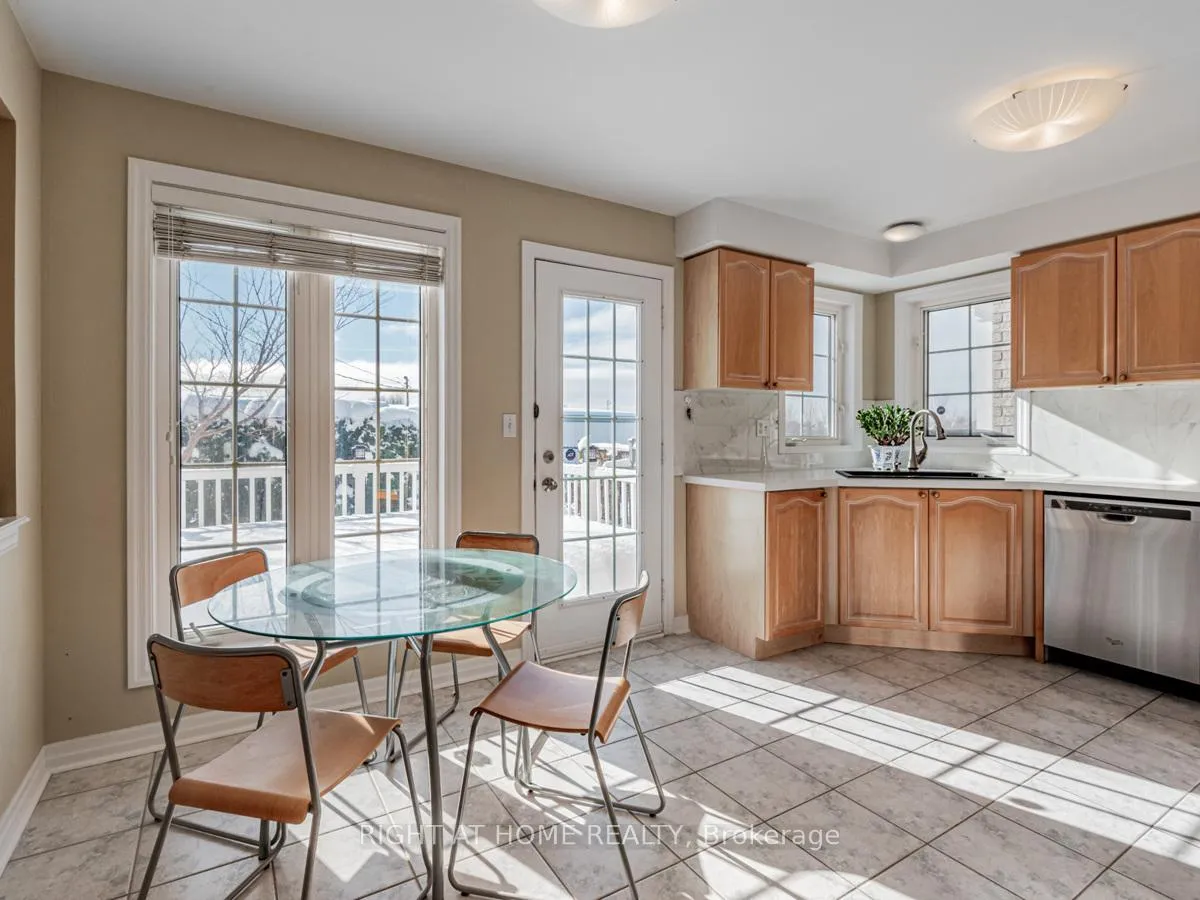 Photo 13 of 27 Wiltshire Drive, Markham, Berczy — HOMEH