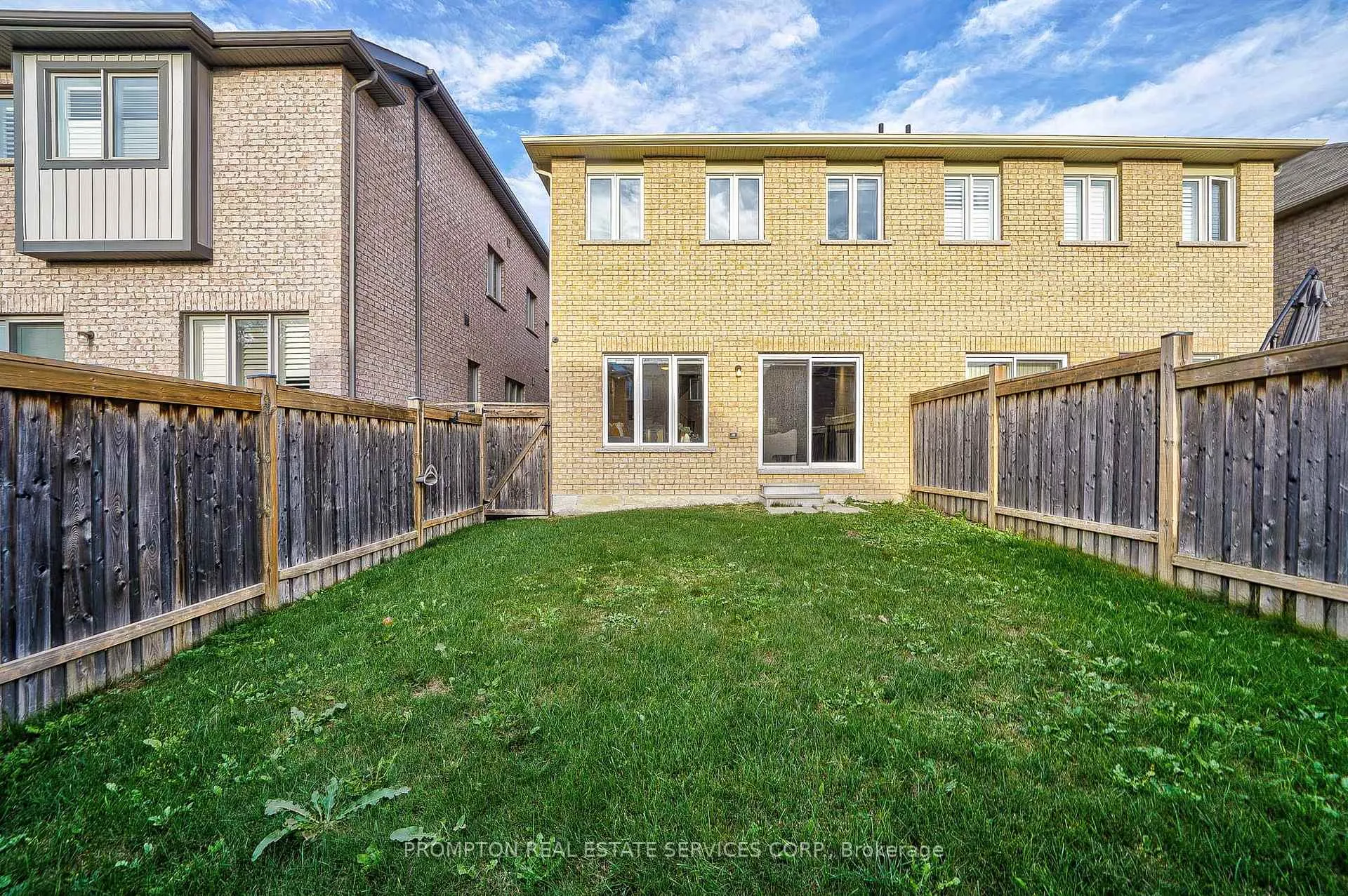 Photo 4 of 26 Memon Place, Markham, Wismer — HOMEH