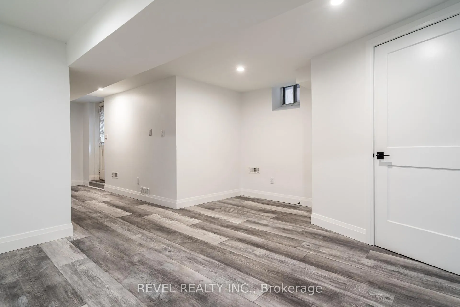 Photo 8 of Unit 3, 27 Grove Street, Hamilton, Corktown — HOMEH