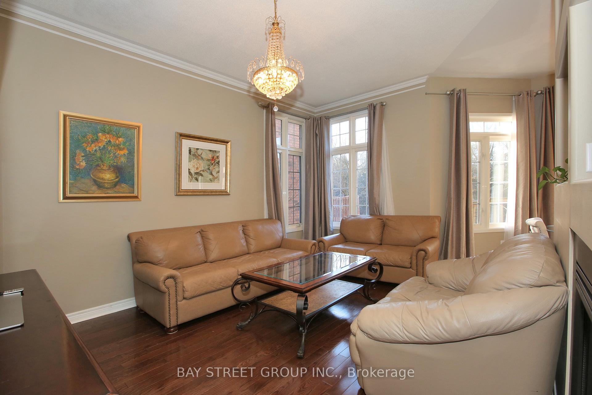 Photo 8 of 62 Trail Ridge Lane, Markham, Berczy — HOMEH