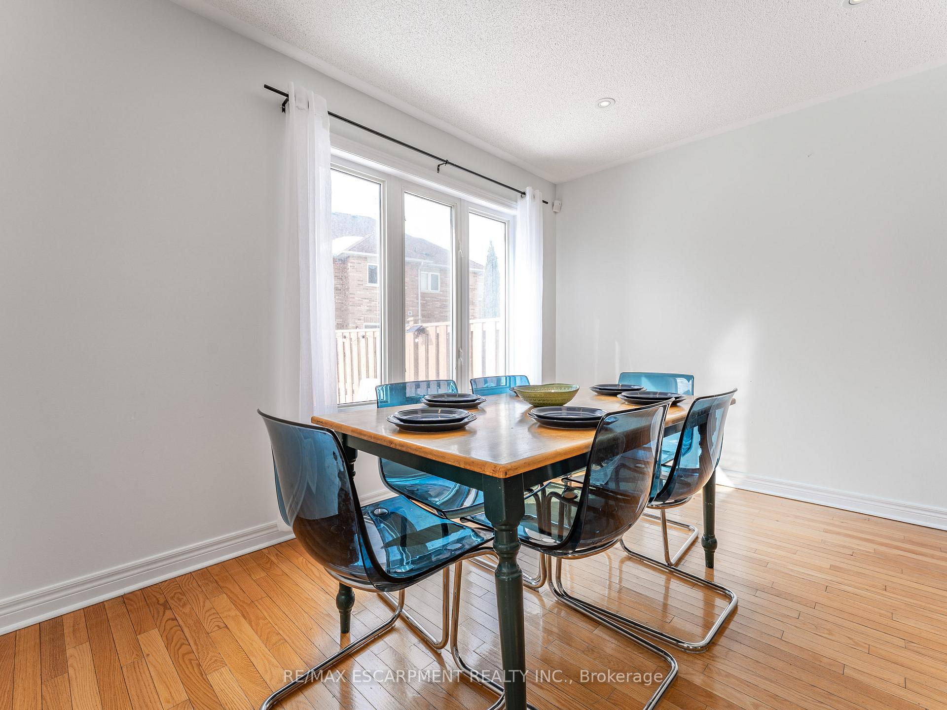 Photo 10 of 40 Cathmar Drive, Markham, Greensborough — HOMEH