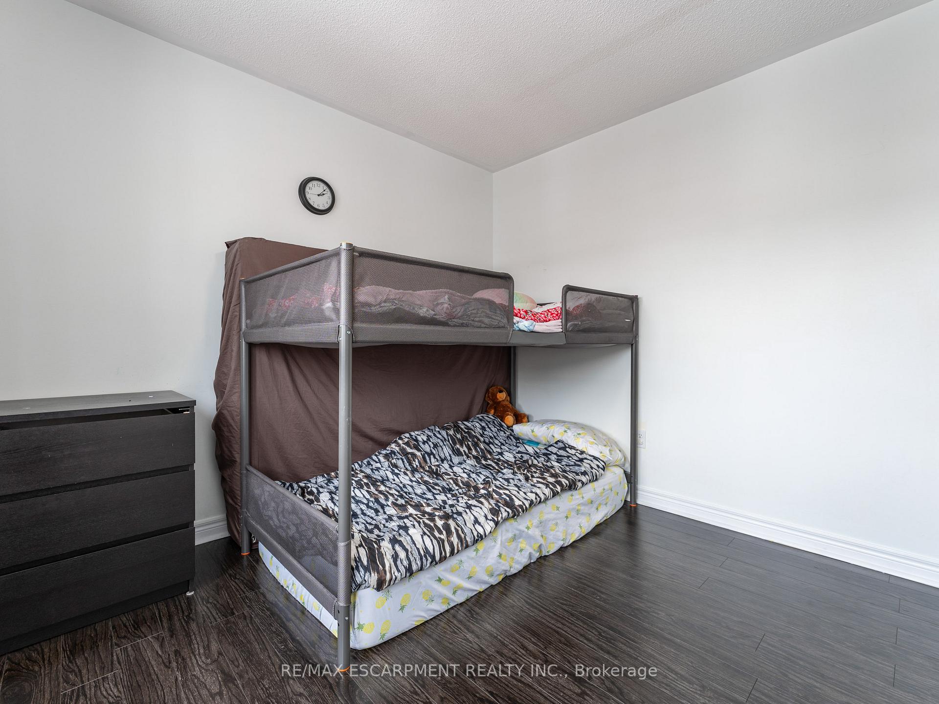 Photo 26 of 40 Cathmar Drive, Markham, Greensborough — HOMEH