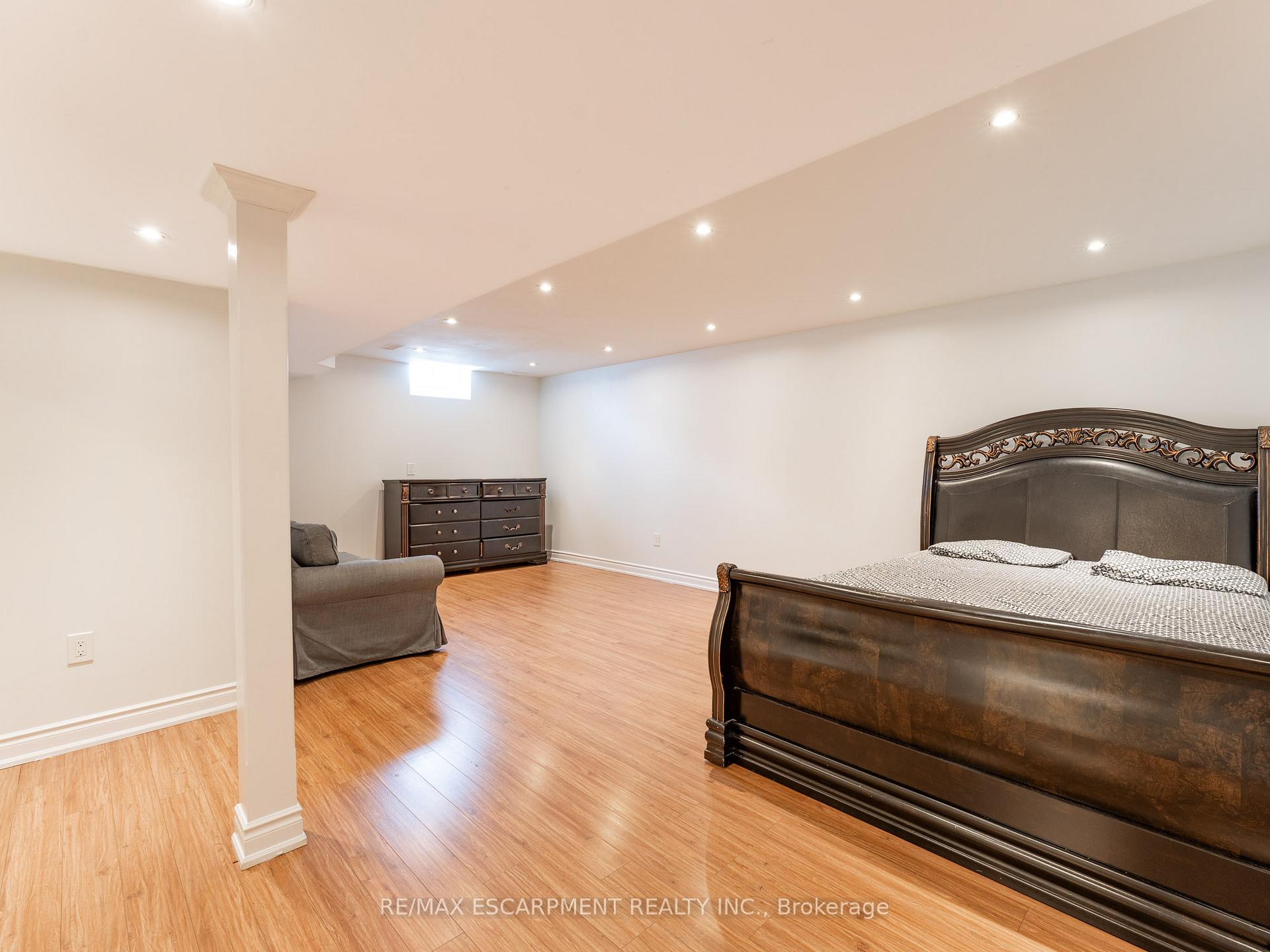 Photo 30 of 40 Cathmar Drive, Markham, Greensborough — HOMEH