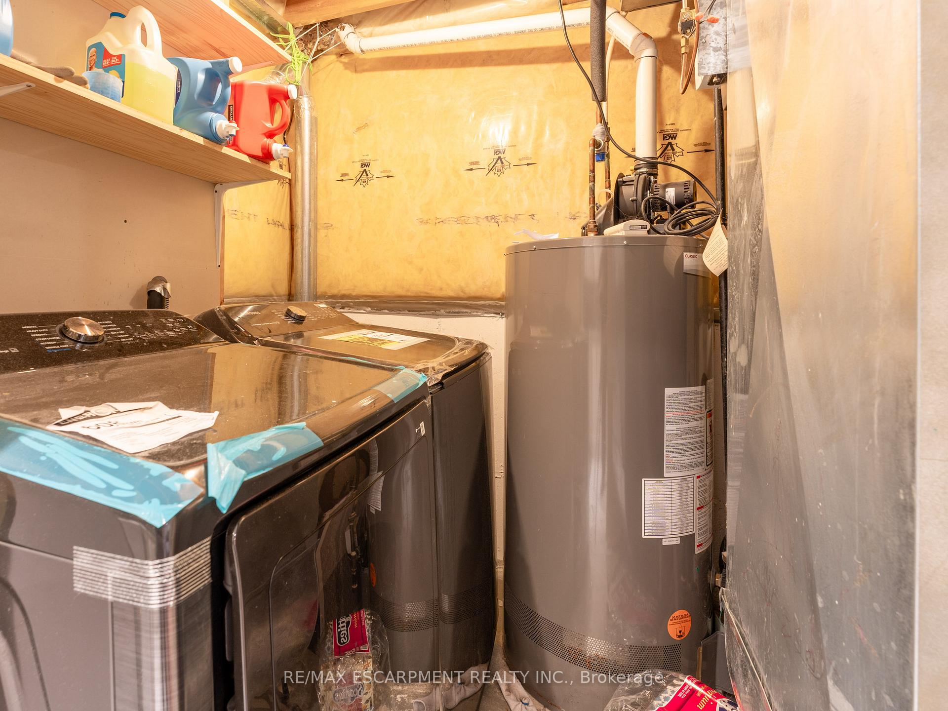 Photo 31 of 40 Cathmar Drive, Markham, Greensborough — HOMEH