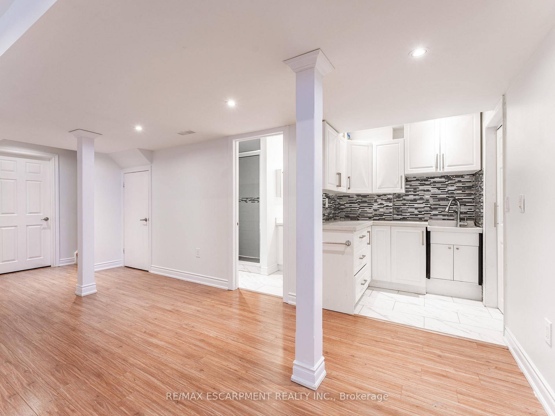 Photo 37 of 40 Cathmar Drive, Markham, Greensborough — HOMEH