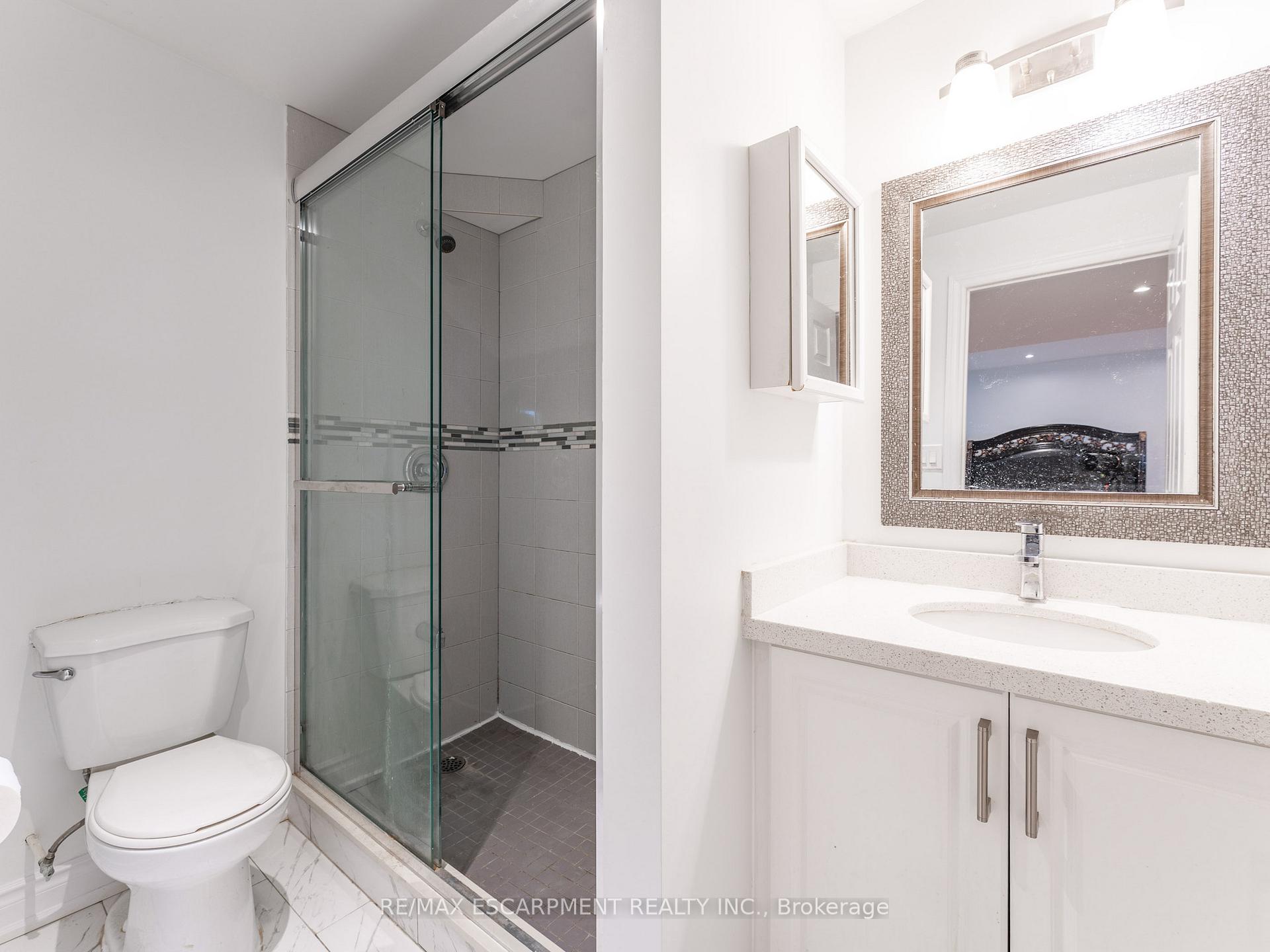 Photo 38 of 40 Cathmar Drive, Markham, Greensborough — HOMEH