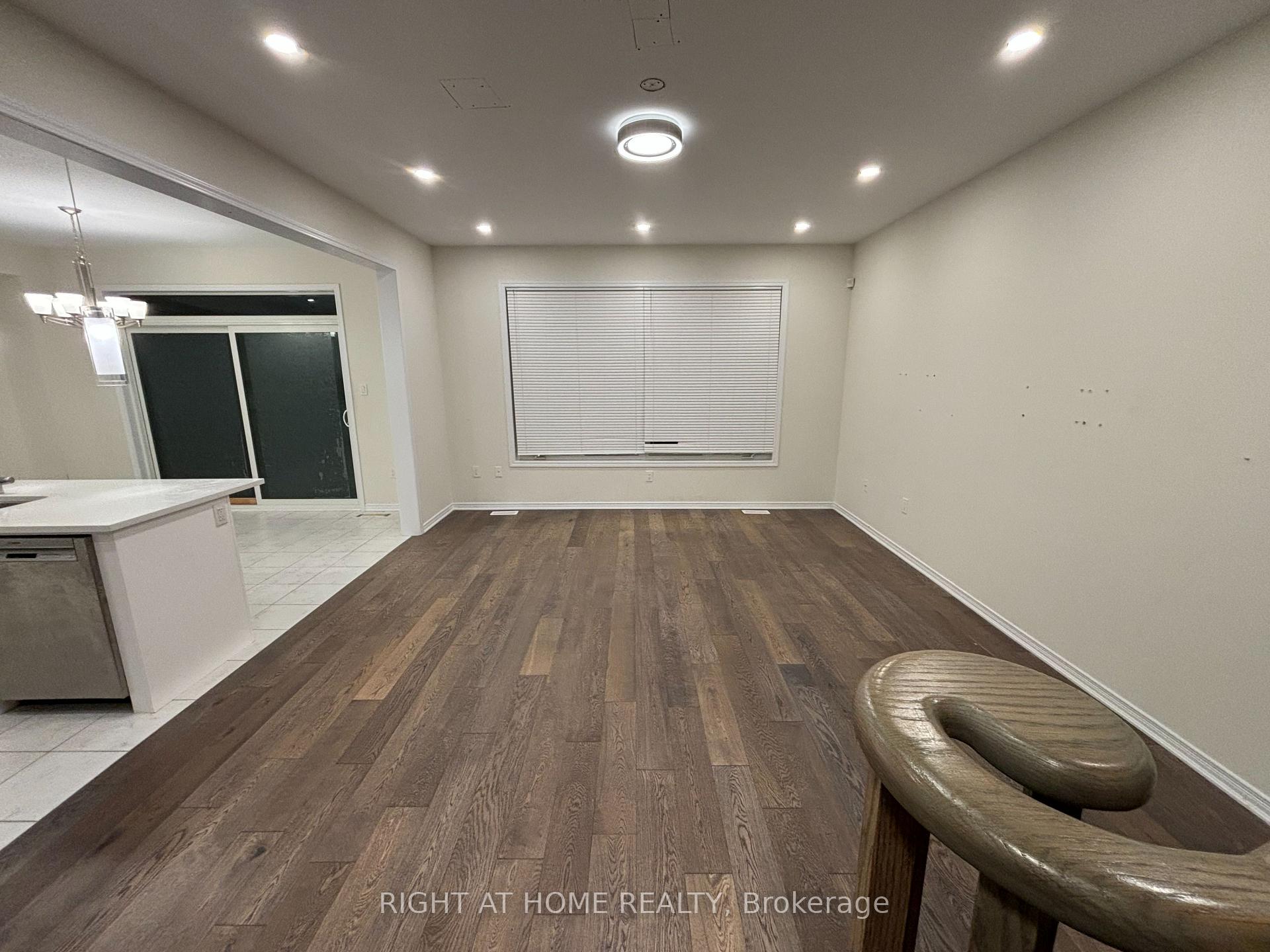 Photo 6 of 27 Royal Coachman Way, Hamilton, Stoney Creek — HOMEH