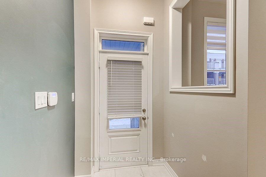 Photo 3 of 110 Luzon Avenue, Markham, Box Grove — HOMEH