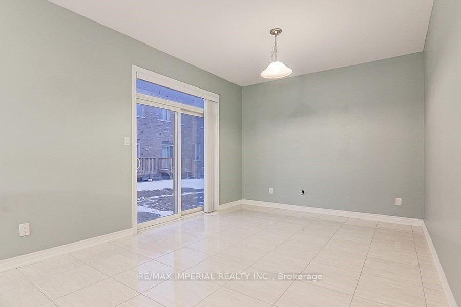 Photo 12 of 110 Luzon Avenue, Markham, Box Grove — HOMEH