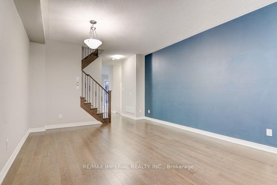 Photo 14 of 110 Luzon Avenue, Markham, Box Grove — HOMEH