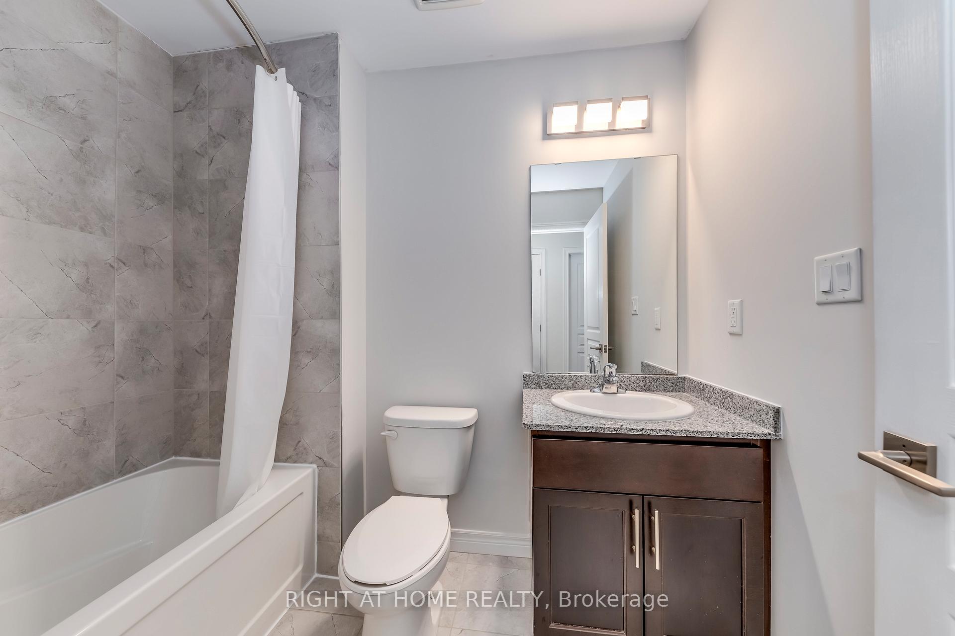 Photo 24 of 20 Farley Lane, Hamilton, Ancaster — HOMEH