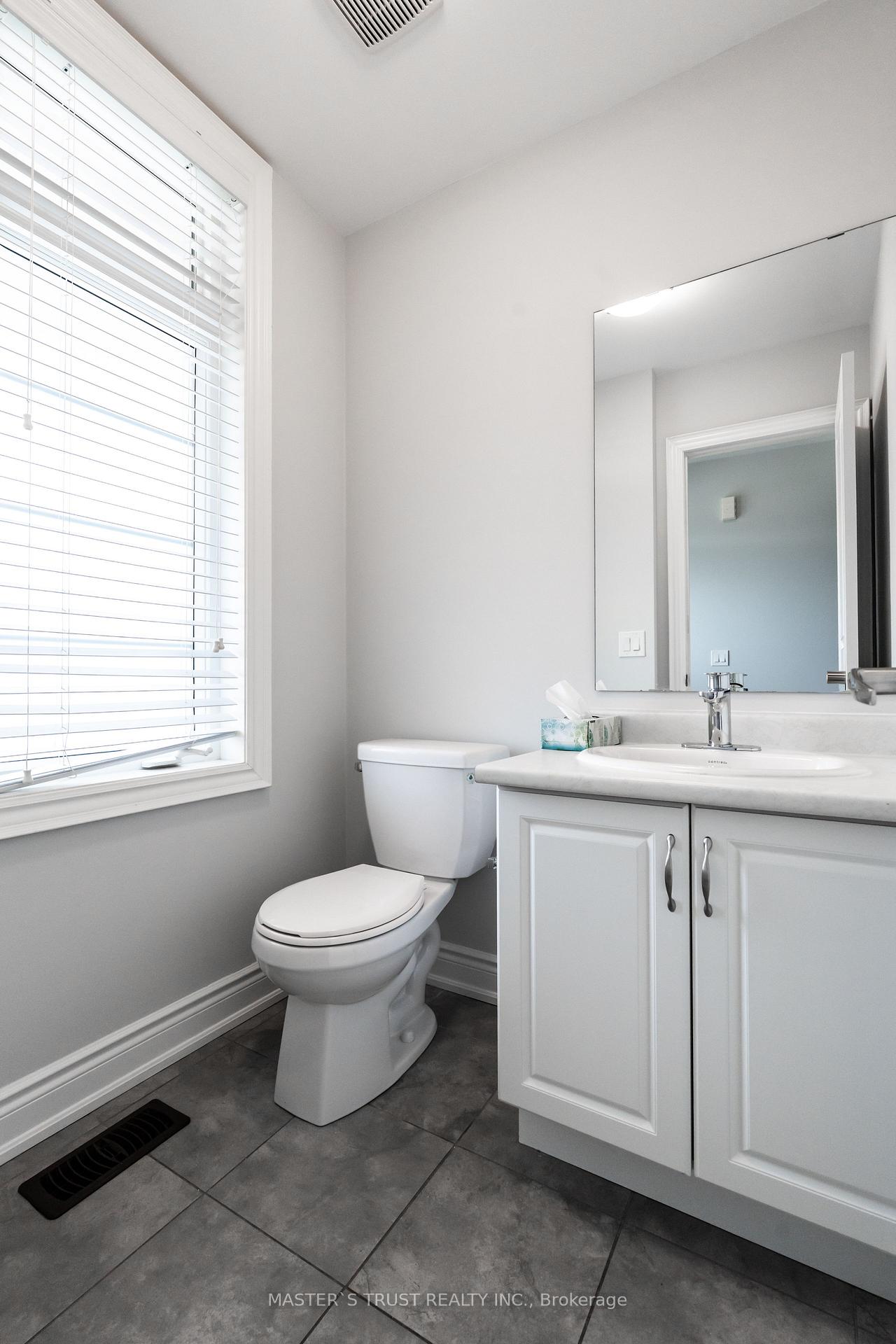 Photo 40 of 1562 Leger Way, Milton, Ford — HOMEH