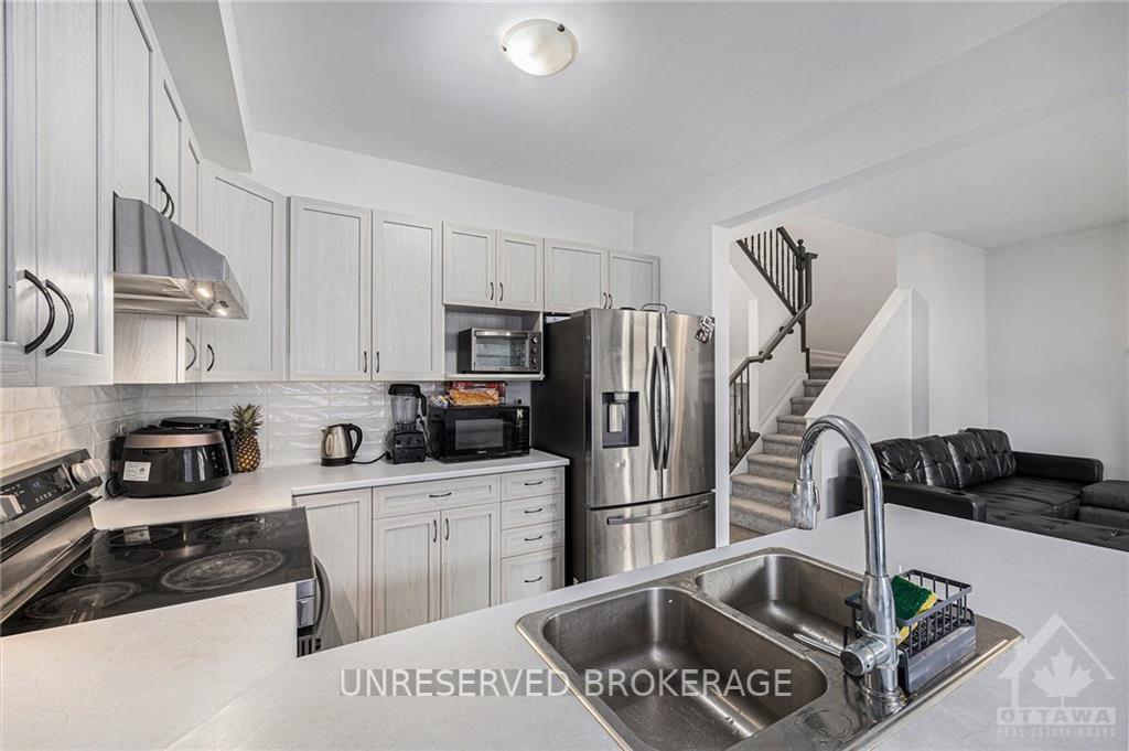 Photo 7 of 1017 Parabolica Way, Ottawa, Kanata - Kanata Lakes/Heritage Hills — HOMEH