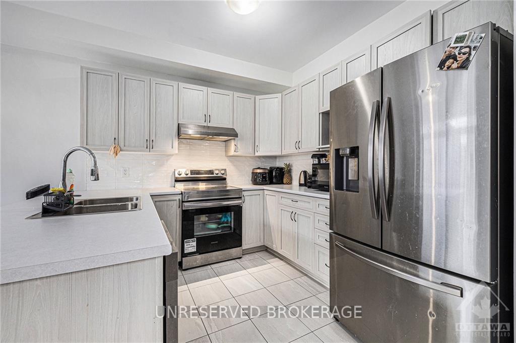 Photo 8 of 1017 Parabolica Way, Ottawa, Kanata - Kanata Lakes/Heritage Hills — HOMEH
