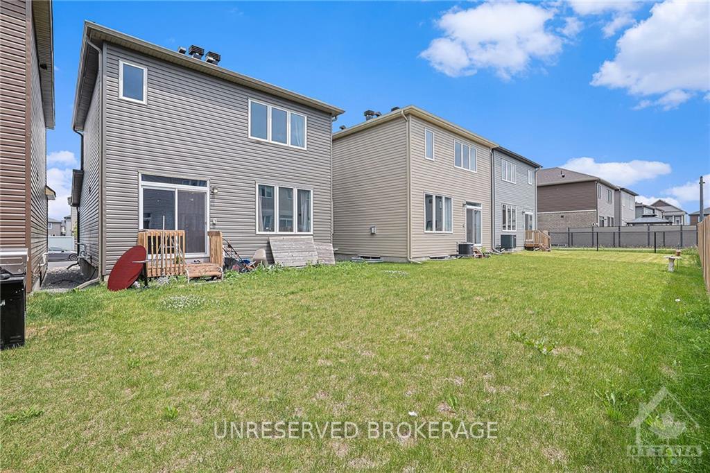Photo 18 of 1017 Parabolica Way, Ottawa, Kanata - Kanata Lakes/Heritage Hills — HOMEH