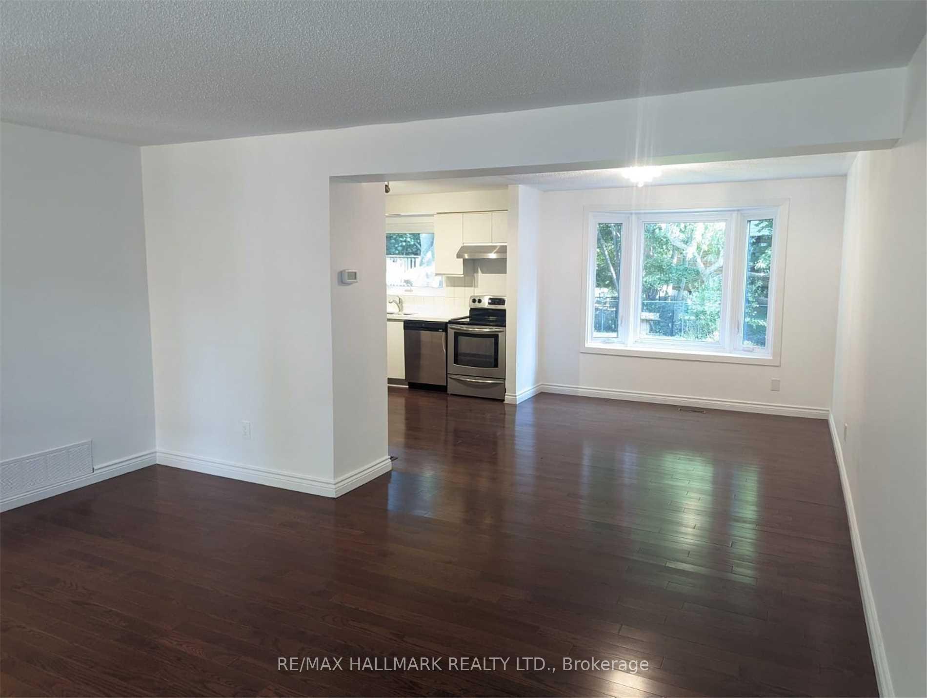 Photo 4 of 234 Romfield Circuit, Markham, Royal Orchard — HOMEH
