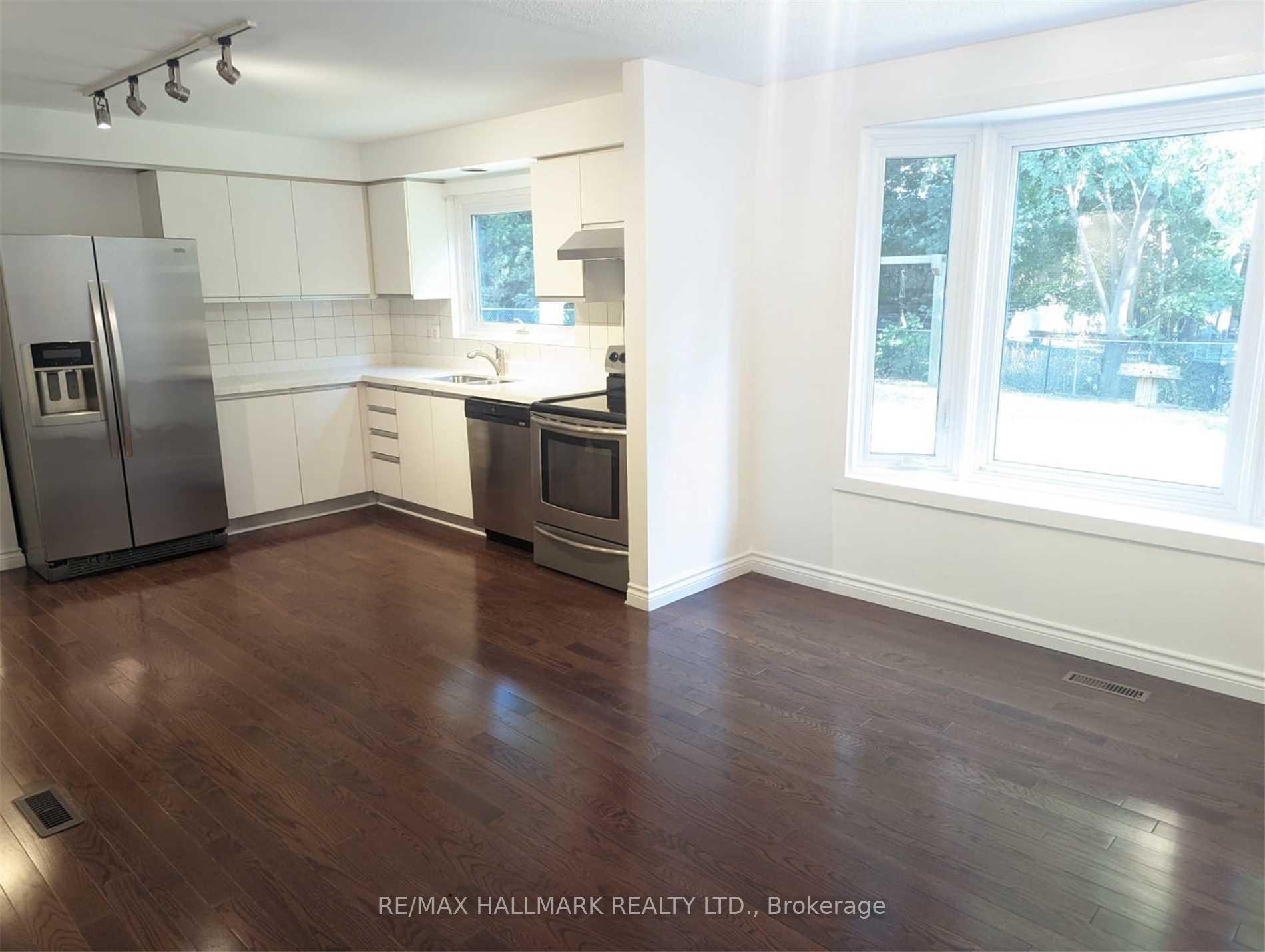 Photo 6 of 234 Romfield Circuit, Markham, Royal Orchard — HOMEH